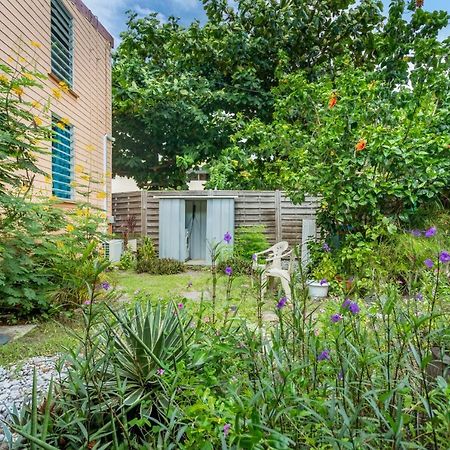 Appartement Charmant Au Carbet Avec Vue Sur La Mer 50 M² Le Carbet Exteriör bild